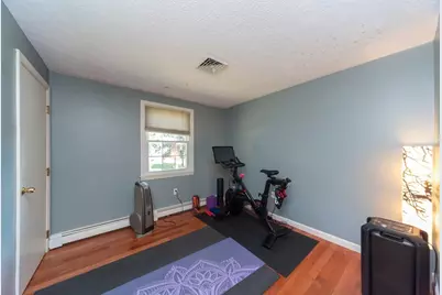 140 Bayberry Cir, Bridgewater, MA 02324 - Photo 10