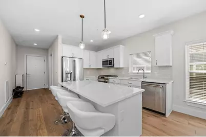 27 Ward St #302, Boston, MA 02127 - Photo 2