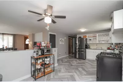 41 Rosedale Ave, Springfield, MA 01128 - Photo 10