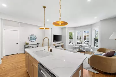 14 Harbor View St #1, Boston, MA 02125 - Photo 10
