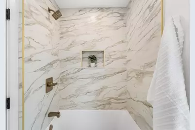 14 Harbor View St #1, Boston, MA 02125 - Photo 16