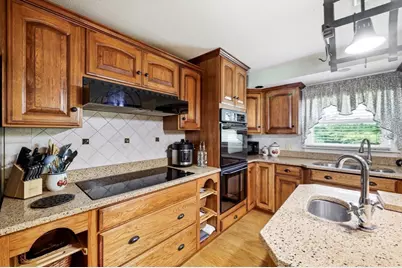297 Montgomery Road, Westfield, MA 01085 - Photo 10