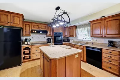 297 Montgomery Road, Westfield, MA 01085 - Photo 12