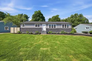 219 Hunting Rd, Needham, MA 02494 - Photo 14