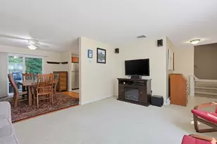 28 Heritage Path, Millis, MA 02054 - Photo 6