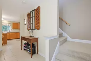 28 Heritage Path, Millis, MA 02054 - Photo 8