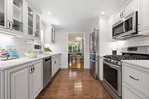2 Greystone Dr, Middleton, MA 01949 - Photo 8