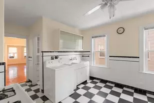 34-36 Thorndike St, Arlington, MA 02474 - Photo 8