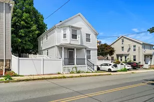 52 Mason St, Salem, MA 01970 - Photo 2
