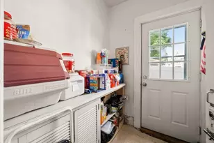 52 Mason St, Salem, MA 01970 - Photo 24