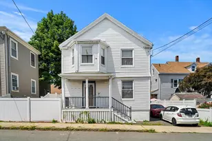 52 Mason St, Salem, MA 01970 - Photo 1