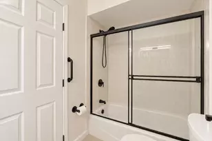 127 Kilsyth Rd, Boston, MA 02135 - Photo 28