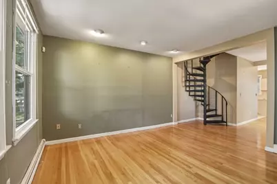 127 Kilsyth Rd #3, Boston, MA 02135 - Photo 2