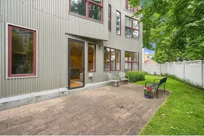 24 Bay State Rd #4, Cambridge, MA 02138 - Photo 2