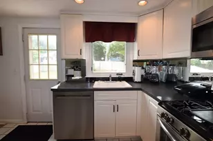 37 Thornton Ave, Brockton, MA 02301 - Photo 10