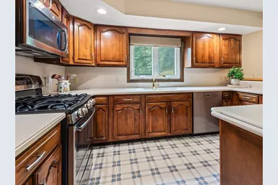 22 Oak Cir, Princeton, MA 01541 - Photo 6