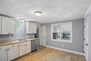 9 Porter St, Everett, MA 02149 - Photo 12