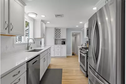 124 Pleasant Street, Chatham, MA 02659 - Photo 14