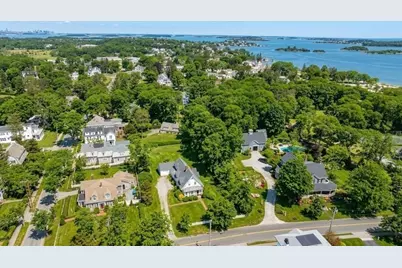 59 Cottage St, Hingham, MA 02043 - Photo 4