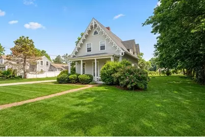 59 Cottage St, Hingham, MA 02043 - Photo 2