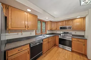 5 Windemere Dr, Mansfield, MA 02048 - Photo 6