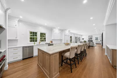 11 Viking Road, Winchester, MA 01890 - Photo 2