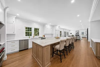 11 Viking Road, Winchester, MA 01890 - Photo 2