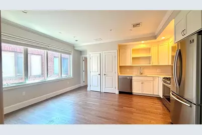 371 Main St #8, Woburn, MA 01801 - Photo 2