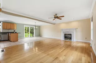 35 Alvord St, South Hadley, MA 01075 - Photo 8