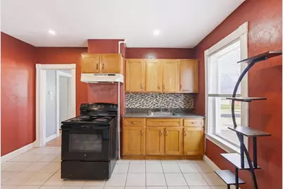 132 Huntington St, Brockton, MA 02301 - Photo 8
