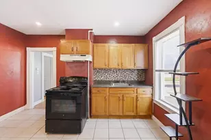 132 Huntington St, Brockton, MA 02301 - Photo 8