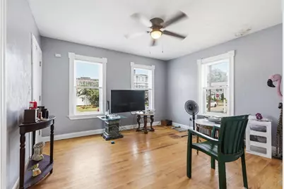 132 Huntington St, Brockton, MA 02301 - Photo 6