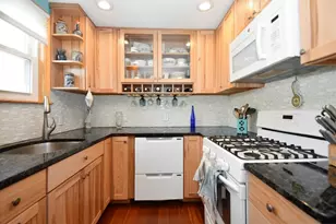 15 Madison St, Boston, MA 02136 - Photo 2