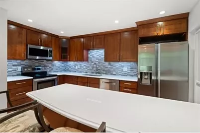 142 Commercial St #304, Boston, MA 02109 - Photo 8