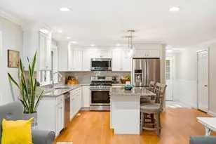 2 Nottingham Dr, Raynham, MA 02767 - Photo 14