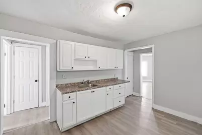 2 Ely St, Worcester, MA 01610 - Photo 8