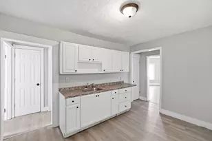 2 Ely St, Worcester, MA 01610 - Photo 8
