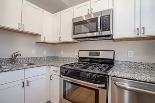 28 Cooper St, Boston, MA 02113 - Photo 4