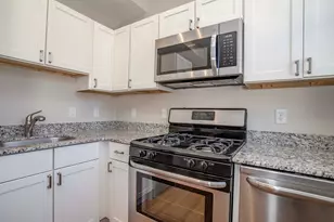28 Cooper St, Boston, MA 02113 - Photo 4