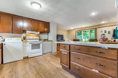 64 Hemenway Rd, Framingham, MA 01701 - Photo 10