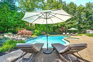 2 Goldman Cir, Bedford, MA 01730 - Photo 34