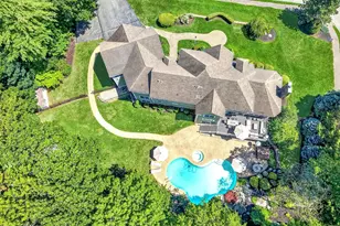 2 Goldman Cir, Bedford, MA 01730 - Photo 2