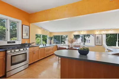 124 Spruce Street #124, Watertown, MA 02472 - Photo 2