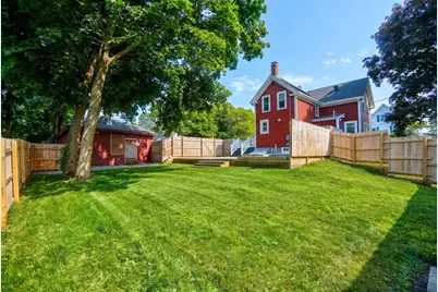 31 Poole St, Woburn, MA 01801 - Photo 6