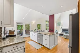 136 Davis Rd, Acton, MA 01720 - Photo 4