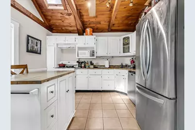 2 Lexington St, Woburn, MA 01801 - Photo 8