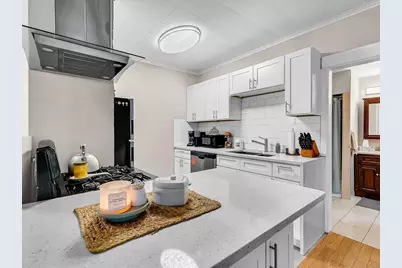 2 Lexington St, Woburn, MA 01801 - Photo 20