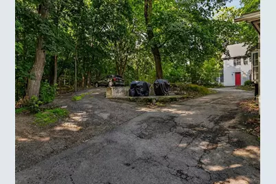 2 Lexington St, Woburn, MA 01801 - Photo 4