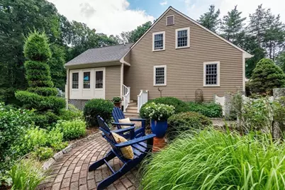 188 South St, Berlin, MA 01503 - Photo 32
