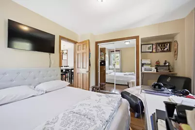636 Dighton Ave, Taunton, MA 02780 - Photo 10